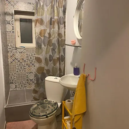 Kameralne Cale Mieszkanie 31m2 Z Prywatnym Darmowym Parkingiem Apartamento