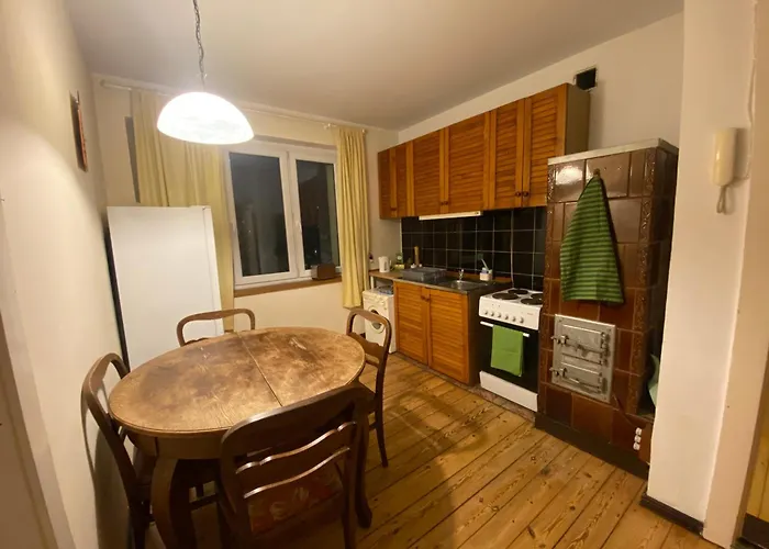 Kameralne Cale Mieszkanie 31m2 Z Prywatnym Darmowym Parkingiem *